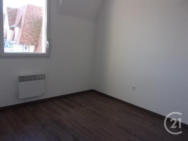 Appartement F2 à vendre - 2 pièces - 42.6 m2 - COURSEULLES SUR MER - 14 - BASSE-NORMANDIE - Century 21 Ronco Immobilier Appartement F2 à vendre - 2 pièces - 42.6 m2 - COURSEULLES SUR MER - 14 - BASSE-NORMANDIE - Century 21 Ronco Immobilier