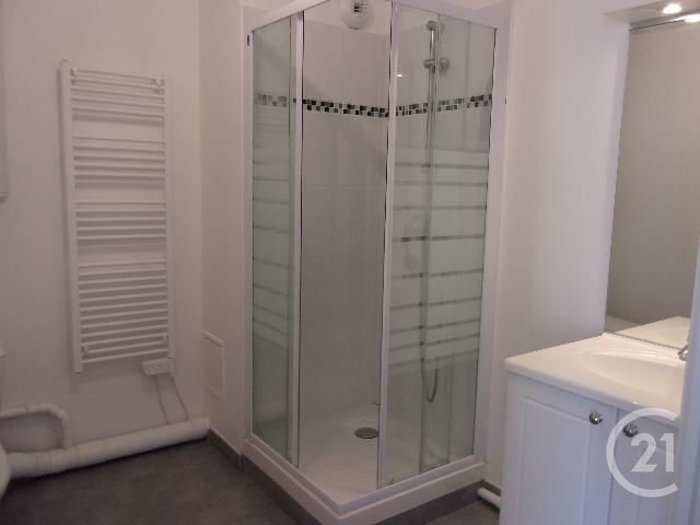Appartement F2 à vendre - 2 pièces - 42.6 m2 - COURSEULLES SUR MER - 14 - BASSE-NORMANDIE - Century 21 Ronco Immobilier Appartement F2 à vendre - 2 pièces - 42.6 m2 - COURSEULLES SUR MER - 14 - BASSE-NORMANDIE - Century 21 Ronco Immobilier