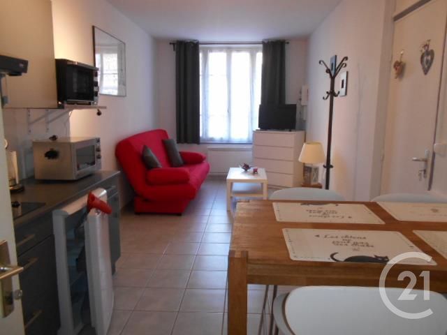 Appartement F1 à louer - 1 pièce - 22.37 m2 - BERNIERES SUR MER - 14 - BASSE-NORMANDIE - Century 21 Ronco Immobilier