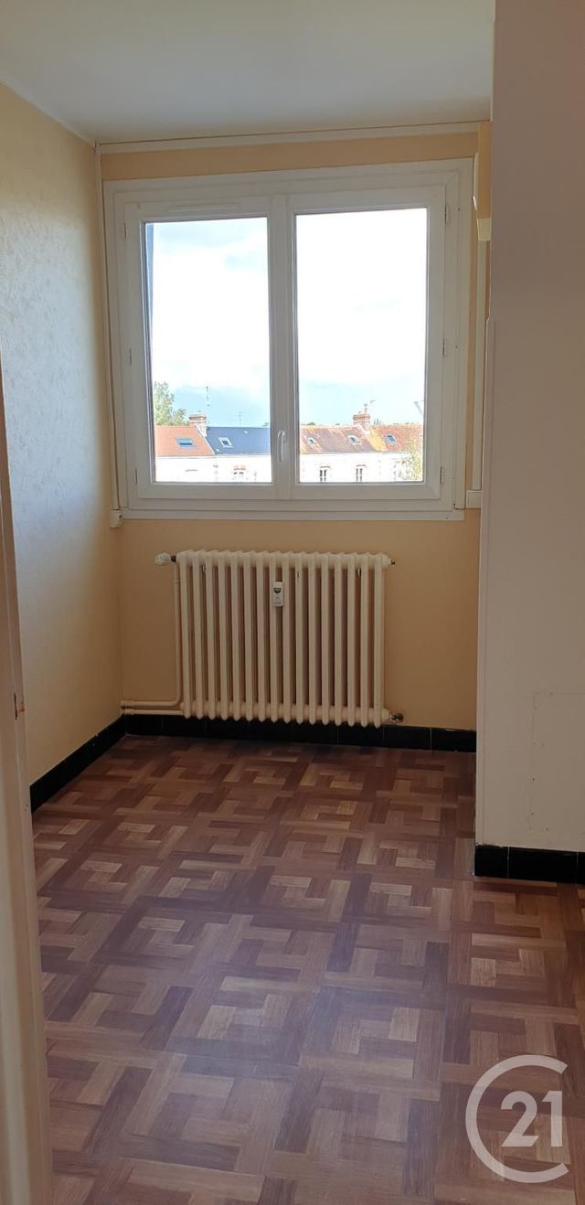 Appartement F2 à louer - 2 pièces - 50.0 m2 - BAYEUX - 14 - BASSE-NORMANDIE - Century 21 Ronco Immobilier