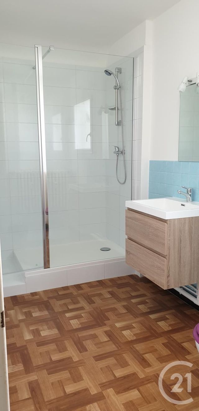 Appartement F2 à louer - 2 pièces - 50.0 m2 - BAYEUX - 14 - BASSE-NORMANDIE - Century 21 Ronco Immobilier