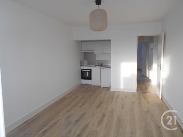 Appartement F2 à louer - 2 pièces - 40.8 m2 - COURSEULLES SUR MER - 14 - BASSE-NORMANDIE - Century 21 Ronco Immobilier