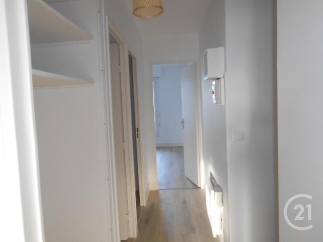 Appartement F2 à louer - 2 pièces - 40.8 m2 - COURSEULLES SUR MER - 14 - BASSE-NORMANDIE - Century 21 Ronco Immobilier