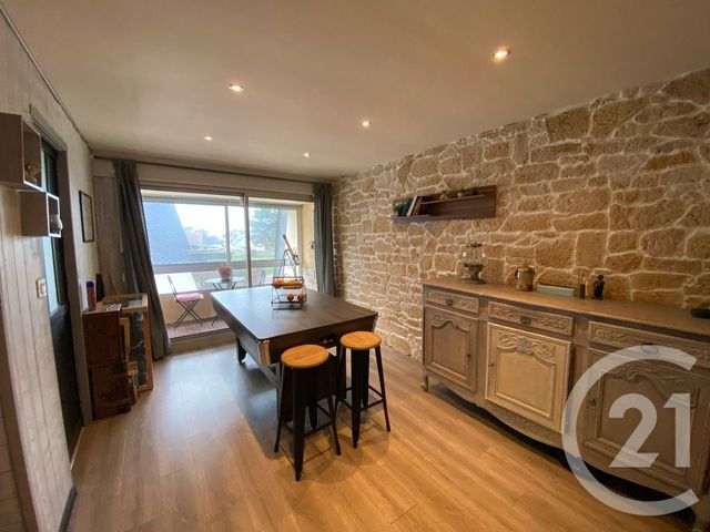 Appartement T2 à vendre - 2 pièces - 45.29 m2 - BERNIERES SUR MER - 14 - BASSE-NORMANDIE - Century 21 Ronco Immobilier