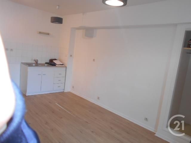 Appartement F2 à louer - 2 pièces - 28.2 m2 - COURSEULLES SUR MER - 14 - BASSE-NORMANDIE - Century 21 Ronco Immobilier