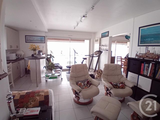 Appartement F4 à vendre - 4 pièces - 89.71 m2 - COURSEULLES SUR MER - 14 - BASSE-NORMANDIE - Century 21 Ronco Immobilier