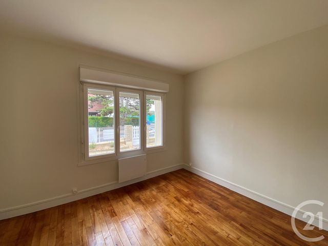 Appartement T2 à vendre - 2 pièces - 61.0 m2 - COURSEULLES SUR MER - 14 - BASSE-NORMANDIE - Century 21 Ronco Immobilier